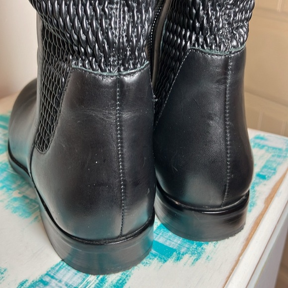 Cole Haan black Rockland size 6.5 B elastic calf boots - Picture 4 of 9